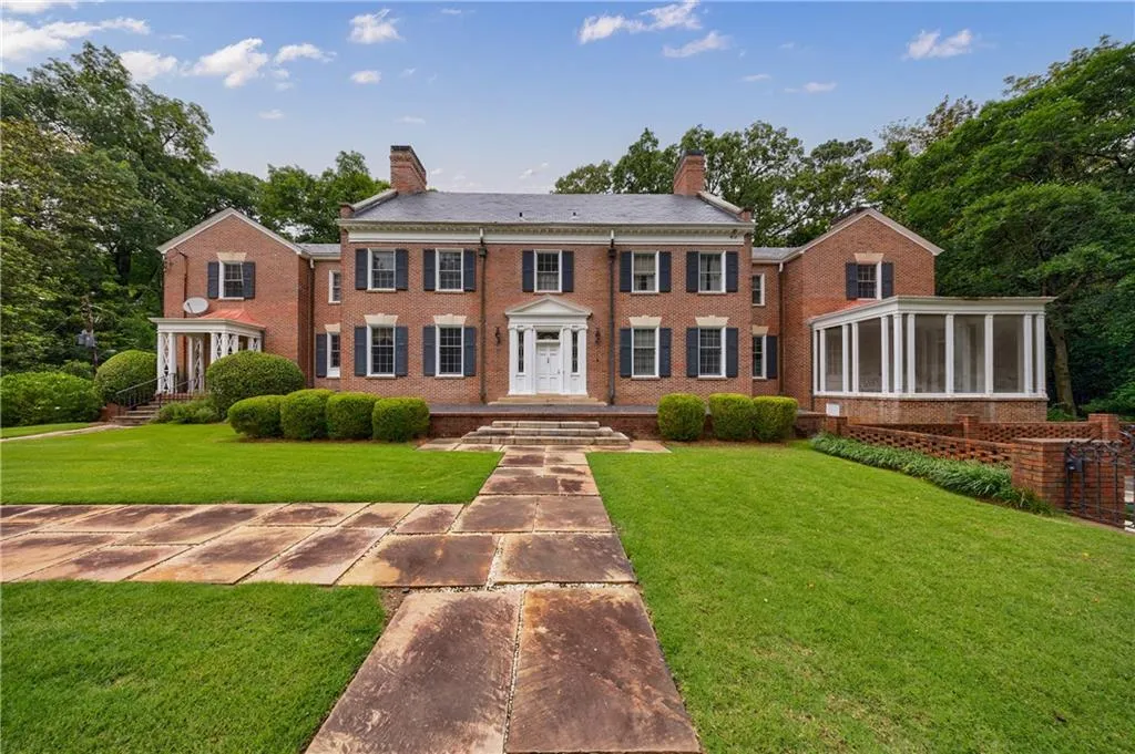 280 Blackland Road Nw, Atlanta, Georgia 30342, 6 Bedrooms Bedrooms, 0 ,5 BathroomsBathrooms,Residential,For Sale,280 Blackland Road Nw,7591686