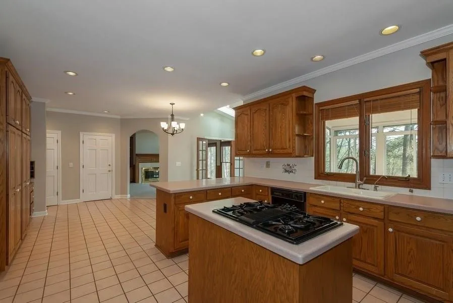 2980 Coles Way, Sandy Springs, Georgia 30350, 5 Bedrooms Bedrooms, ,5 BathroomsBathrooms,Residential,Sold,2980 Coles Way,6106621
