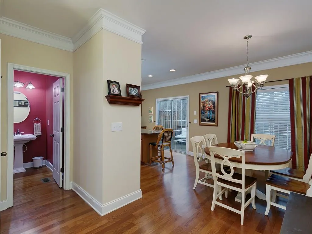 608 Coligny Court, Sandy Springs, Georgia 30350, 3 Bedrooms Bedrooms, ,3 BathroomsBathrooms,Residential,Sold,608 Coligny Court,6117956