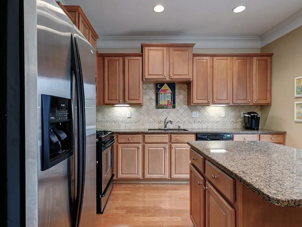 608 Coligny Court, Sandy Springs, Georgia 30350, 3 Bedrooms Bedrooms, ,3 BathroomsBathrooms,Residential,Sold,608 Coligny Court,6117956