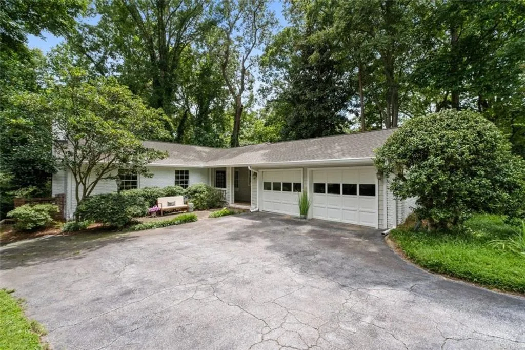 465 Forest Hills Drive, Sandy Springs, Georgia 30342, 4 Bedrooms Bedrooms, ,3 BathroomsBathrooms,Residential,For Sale,465 Forest Hills Drive,7628928