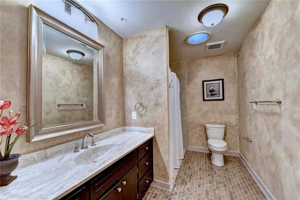 5099 Powers Ferry Road, Atlanta, Georgia 30327, 4 Bedrooms Bedrooms, ,3 BathroomsBathrooms,Residential,Sold,5099 Powers Ferry Road,6752008