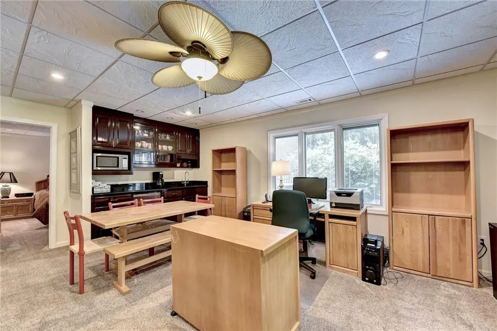5099 Powers Ferry Road, Atlanta, Georgia 30327, 4 Bedrooms Bedrooms, ,3 BathroomsBathrooms,Residential,Sold,5099 Powers Ferry Road,6752008