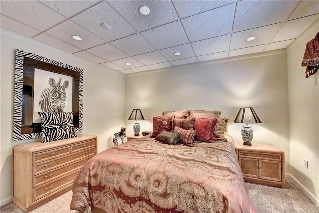 5099 Powers Ferry Road, Atlanta, Georgia 30327, 4 Bedrooms Bedrooms, ,3 BathroomsBathrooms,Residential,Sold,5099 Powers Ferry Road,6752008