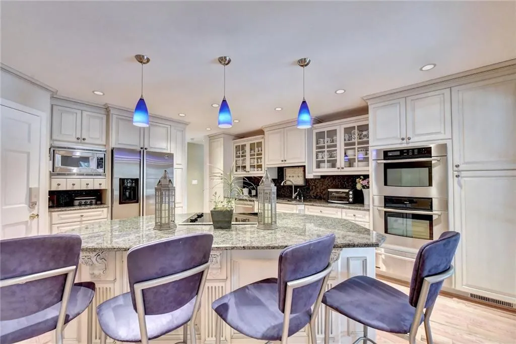 5099 Powers Ferry Road, Atlanta, Georgia 30327, 4 Bedrooms Bedrooms, ,3 BathroomsBathrooms,Residential,Sold,5099 Powers Ferry Road,6752008