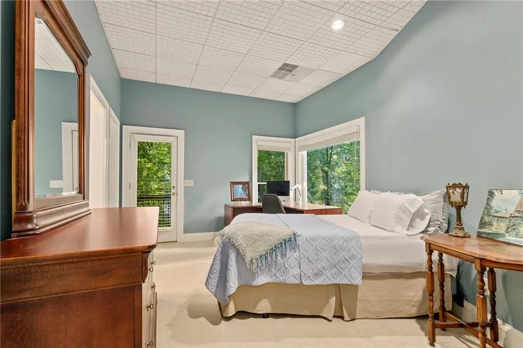 8885 Buckhorn, Sandy Springs, Georgia 30350, 4 Bedrooms Bedrooms, ,3 BathroomsBathrooms,Residential,Sold,8885 Buckhorn,6759113