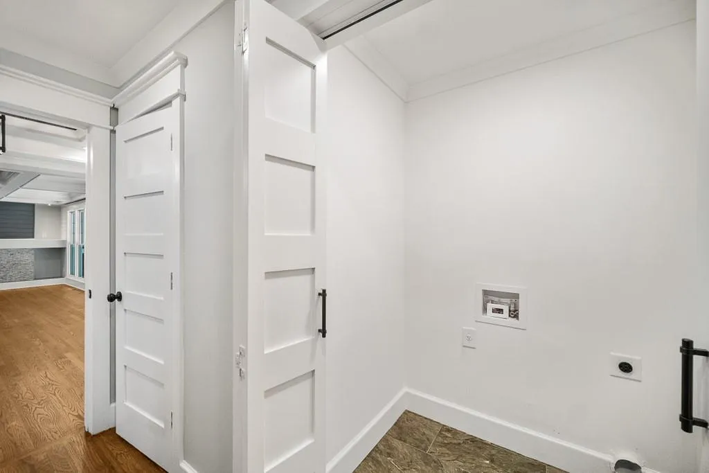 5608 Sherrell, Atlanta, Georgia 30342, 4 Bedrooms Bedrooms, ,3 BathroomsBathrooms,Residential,Sold,5608 Sherrell,6786333