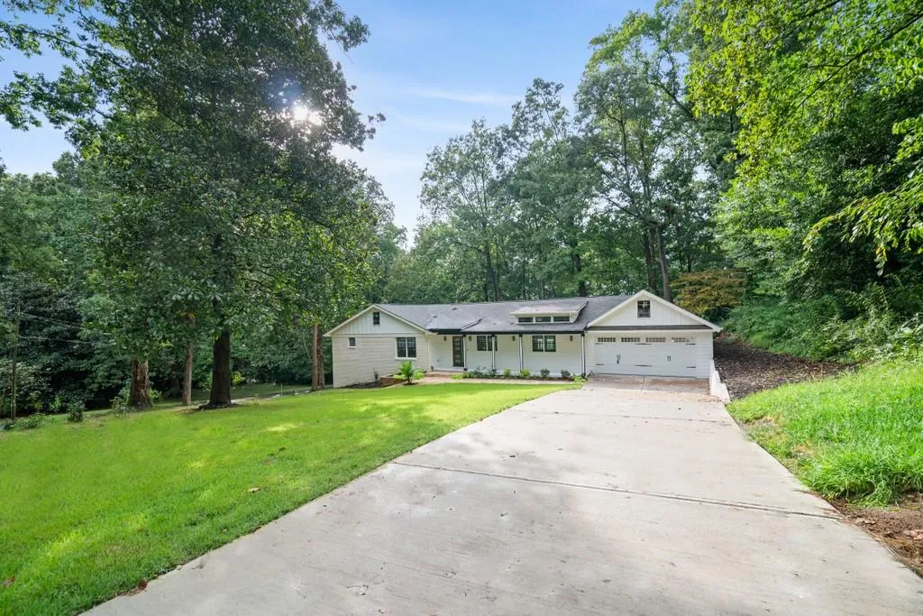 5608 Sherrell, Atlanta, Georgia 30342, 4 Bedrooms Bedrooms, ,3 BathroomsBathrooms,Residential,Sold,5608 Sherrell,6786333
