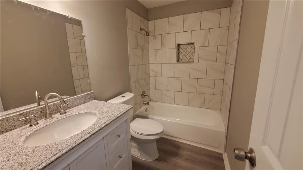 1604 Woodcliff Drive, Sandy Springs, Georgia 30350, 2 Bedrooms Bedrooms, ,2 BathroomsBathrooms,Residential,Sold,1604 Woodcliff Drive,6690015