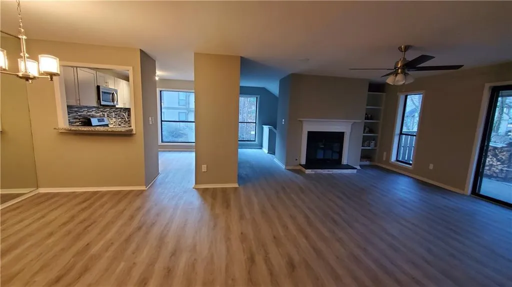 1604 Woodcliff Drive, Sandy Springs, Georgia 30350, 2 Bedrooms Bedrooms, ,2 BathroomsBathrooms,Residential,Sold,1604 Woodcliff Drive,6690015