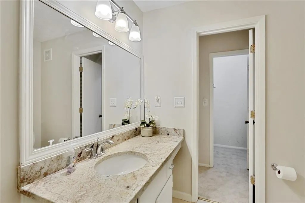 805 Woodcliff Drive, Sandy Springs, Georgia 30350, 2 Bedrooms Bedrooms, ,1 BathroomBathrooms,Residential,Sold,805 Woodcliff Drive,6626213