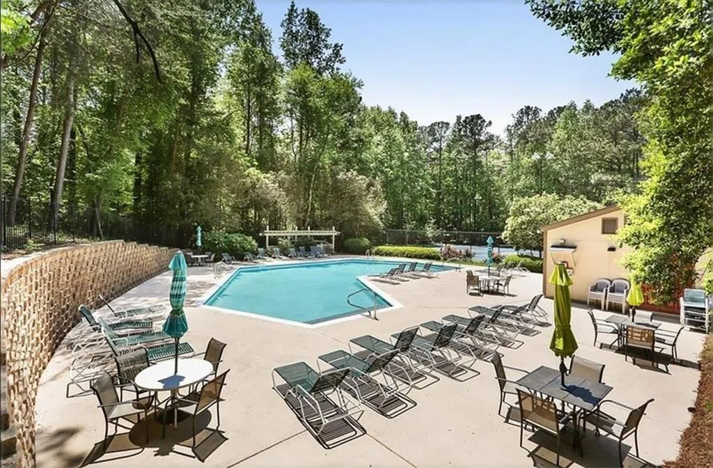 805 Woodcliff Drive, Sandy Springs, Georgia 30350, 2 Bedrooms Bedrooms, ,1 BathroomBathrooms,Residential,Sold,805 Woodcliff Drive,6626213