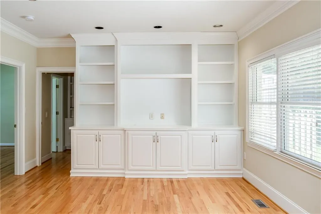 730 Old Post Road, Atlanta, Georgia 30328, 4 Bedrooms Bedrooms, ,3 BathroomsBathrooms,Residential,Sold,730 Old Post Road,6730961