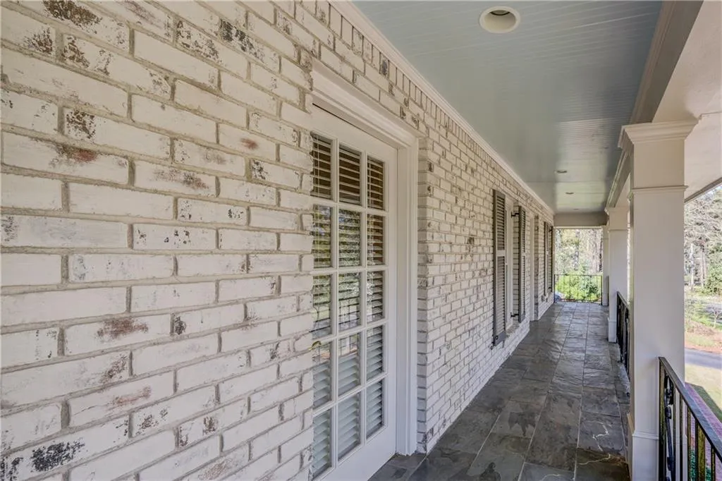 730 Old Post Road, Atlanta, Georgia 30328, 4 Bedrooms Bedrooms, ,3 BathroomsBathrooms,Residential,Sold,730 Old Post Road,6730961