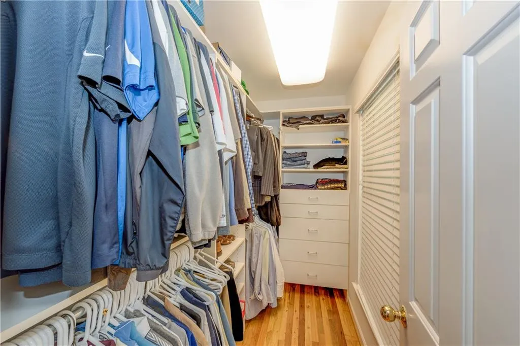 730 Old Post Road, Atlanta, Georgia 30328, 4 Bedrooms Bedrooms, ,3 BathroomsBathrooms,Residential,Sold,730 Old Post Road,6730961