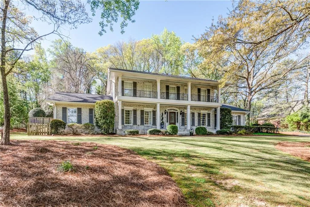 730 Old Post Road, Atlanta, Georgia 30328, 4 Bedrooms Bedrooms, ,3 BathroomsBathrooms,Residential,Sold,730 Old Post Road,6730961