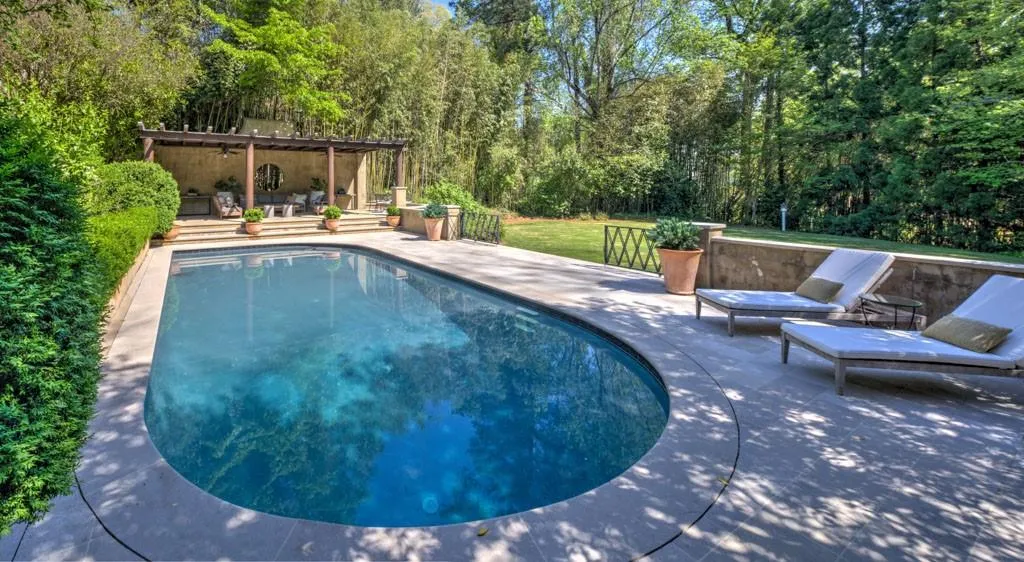 2583 Habersham Road Nw, Atlanta, Georgia 30305, 4 Bedrooms Bedrooms, ,4 BathroomsBathrooms,Residential,For Sale,2583 Habersham Road Nw,7514628