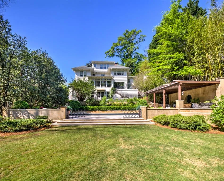 2583 Habersham Road Nw, Atlanta, Georgia 30305, 4 Bedrooms Bedrooms, ,4 BathroomsBathrooms,Residential,For Sale,2583 Habersham Road Nw,7514628