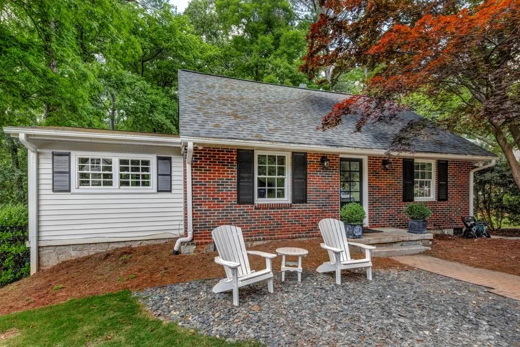 2710 Ridgemore Road Nw, Atlanta, Georgia 30318, 3 Bedrooms Bedrooms, ,2 BathroomsBathrooms,Residential,Sold,2710 Ridgemore Road Nw,6548865
