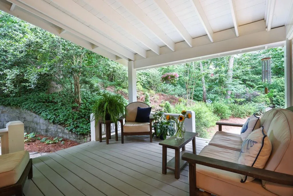 590 Tanacrest Circle, Atlanta, Georgia 30328, 4 Bedrooms Bedrooms, ,3 BathroomsBathrooms,Residential,Sold,590 Tanacrest Circle,6746876