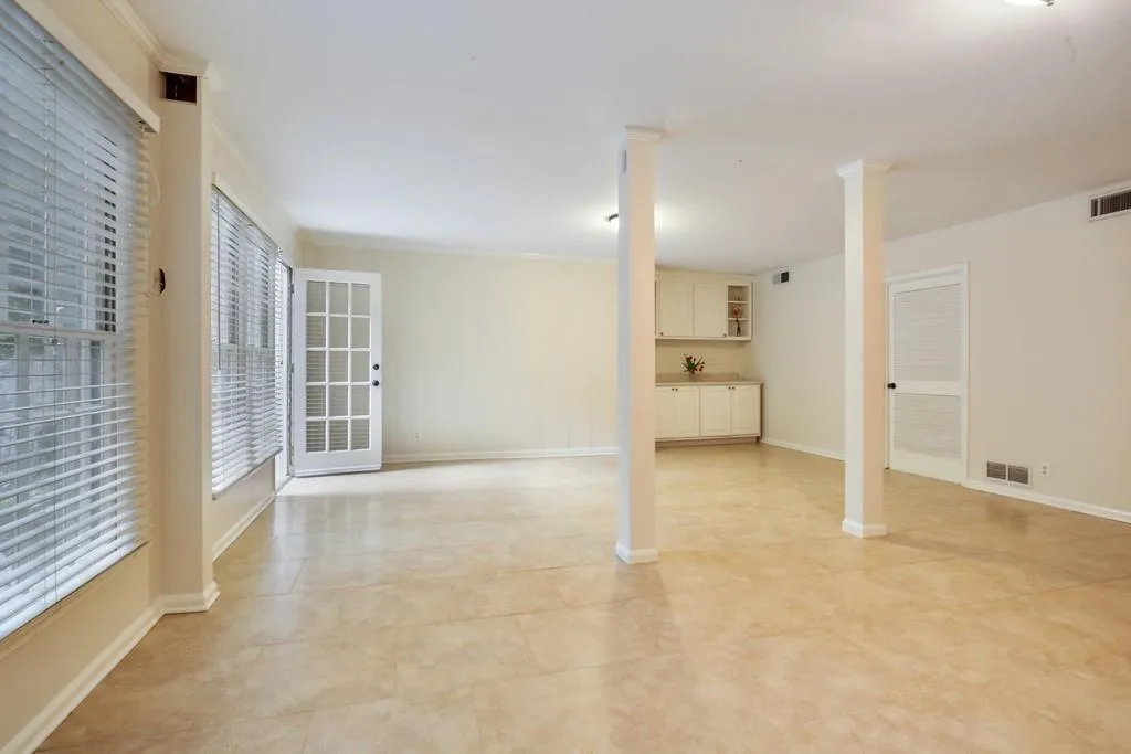 590 Tanacrest Circle, Atlanta, Georgia 30328, 4 Bedrooms Bedrooms, ,3 BathroomsBathrooms,Residential,Sold,590 Tanacrest Circle,6746876