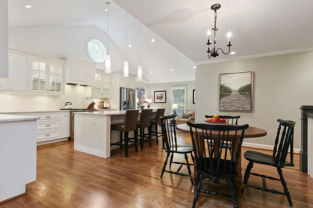 590 Tanacrest Circle, Atlanta, Georgia 30328, 4 Bedrooms Bedrooms, ,3 BathroomsBathrooms,Residential,Sold,590 Tanacrest Circle,6746876