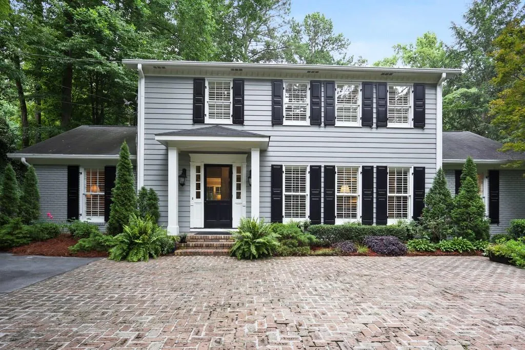 590 Tanacrest Circle, Atlanta, Georgia 30328, 4 Bedrooms Bedrooms, ,3 BathroomsBathrooms,Residential,Sold,590 Tanacrest Circle,6746876