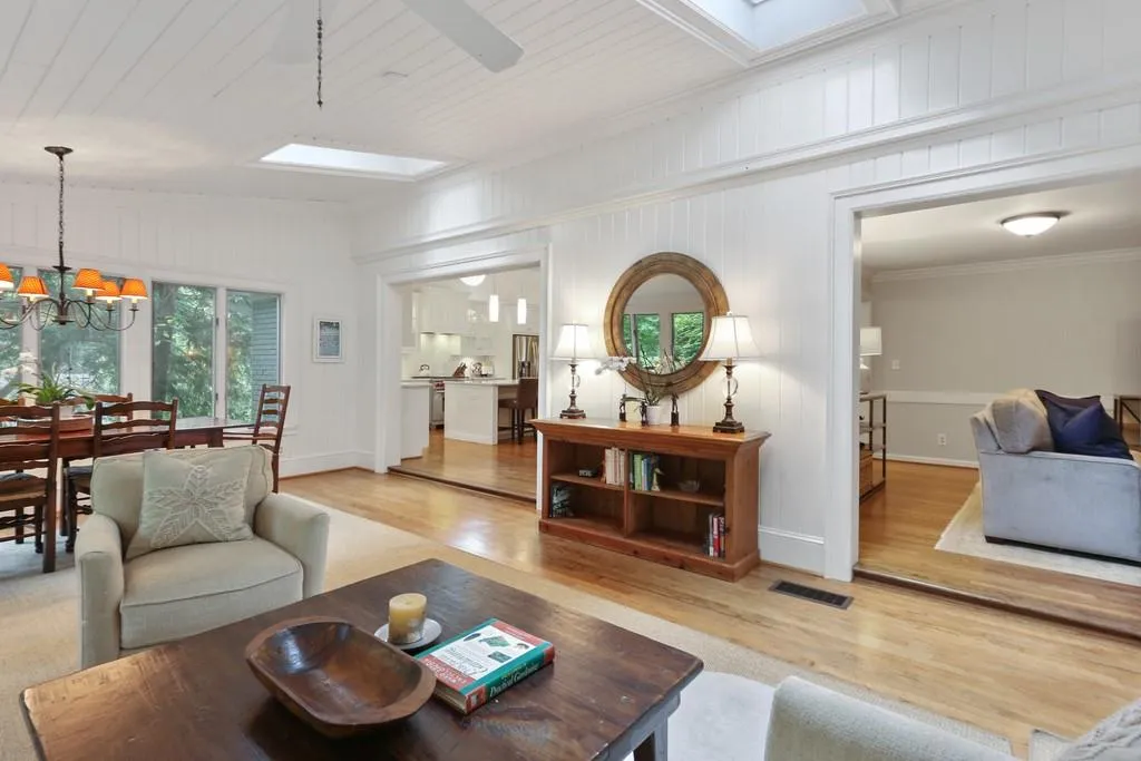 590 Tanacrest Circle, Atlanta, Georgia 30328, 4 Bedrooms Bedrooms, ,3 BathroomsBathrooms,Residential,Sold,590 Tanacrest Circle,6746876