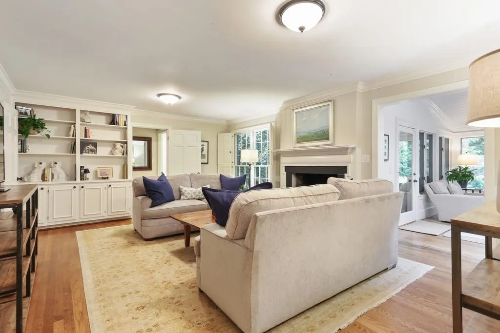 590 Tanacrest Circle, Atlanta, Georgia 30328, 4 Bedrooms Bedrooms, ,3 BathroomsBathrooms,Residential,Sold,590 Tanacrest Circle,6746876