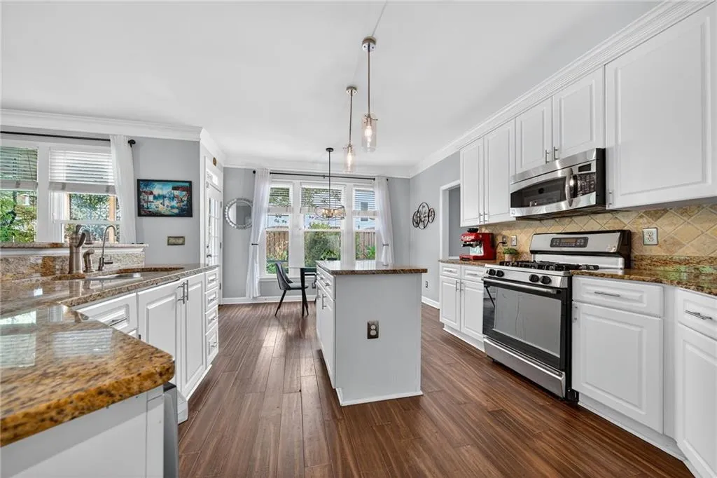 2254 Wayside Drive Ne, Atlanta, Georgia 30319, 3 Bedrooms Bedrooms, ,2 BathroomsBathrooms,Residential,For Sale,2254 Wayside Drive Ne,7634734
