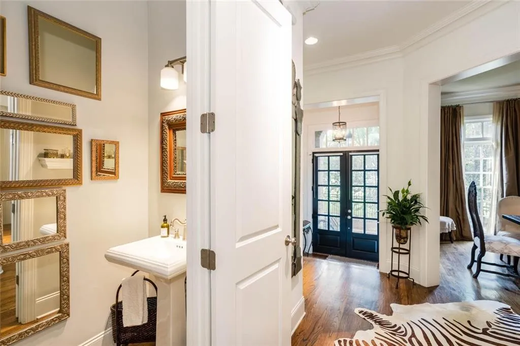 675 Lockton Place, Atlanta, Georgia 30342, 4 Bedrooms Bedrooms, ,4 BathroomsBathrooms,Residential,Sold,675 Lockton Place,7206008