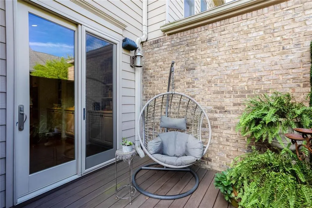 675 Lockton Place, Atlanta, Georgia 30342, 4 Bedrooms Bedrooms, ,4 BathroomsBathrooms,Residential,Sold,675 Lockton Place,7206008