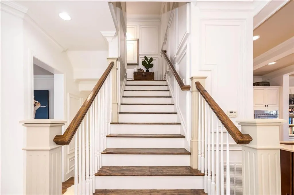 675 Lockton Place, Atlanta, Georgia 30342, 4 Bedrooms Bedrooms, ,4 BathroomsBathrooms,Residential,Sold,675 Lockton Place,7206008