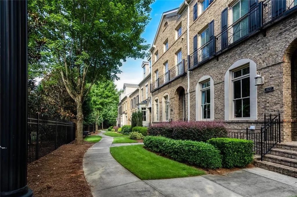 675 Lockton Place, Atlanta, Georgia 30342, 4 Bedrooms Bedrooms, ,4 BathroomsBathrooms,Residential,Sold,675 Lockton Place,7206008