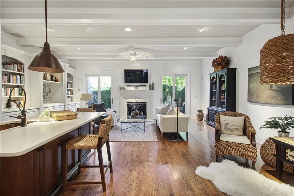 675 Lockton Place, Atlanta, Georgia 30342, 4 Bedrooms Bedrooms, ,4 BathroomsBathrooms,Residential,Sold,675 Lockton Place,7206008