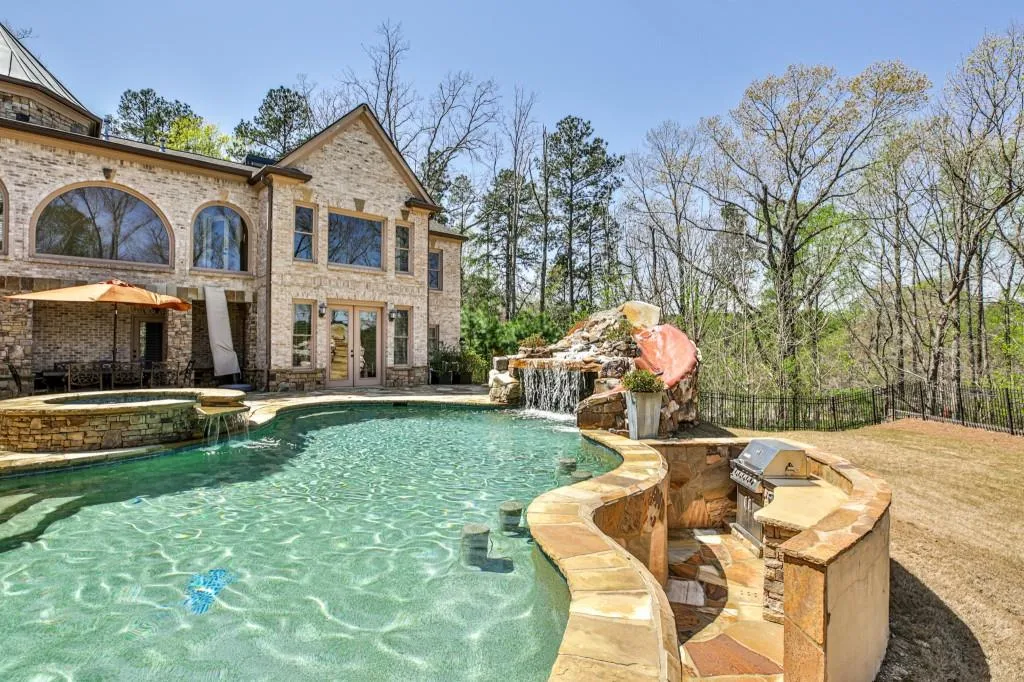 360 Cameron Ridge Drive, Sandy Springs, Georgia 30328, 8 Bedrooms Bedrooms, ,9 BathroomsBathrooms,Residential,Sold,360 Cameron Ridge Drive,6868043