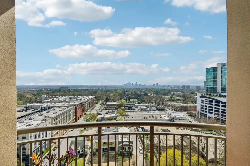 Private Balcony With Skyline Views!