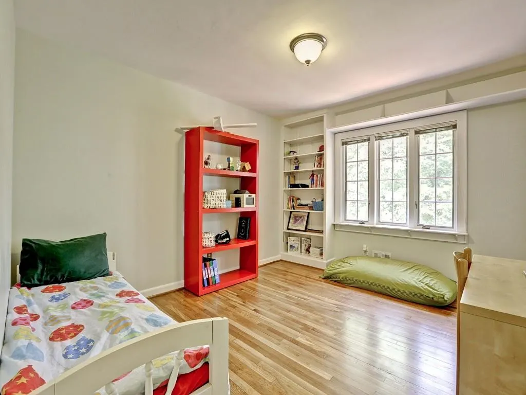 411 Montevallo Drive Ne, Atlanta, Georgia 30342, 5 Bedrooms Bedrooms, ,3 BathroomsBathrooms,Residential,Sold,411 Montevallo Drive Ne,5554794