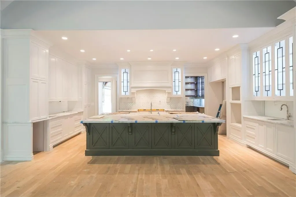 4532 Dudley Lane, Atlanta, Georgia 30327, 5 Bedrooms Bedrooms, ,5 BathroomsBathrooms,Residential,Sold,4532 Dudley Lane,5994212