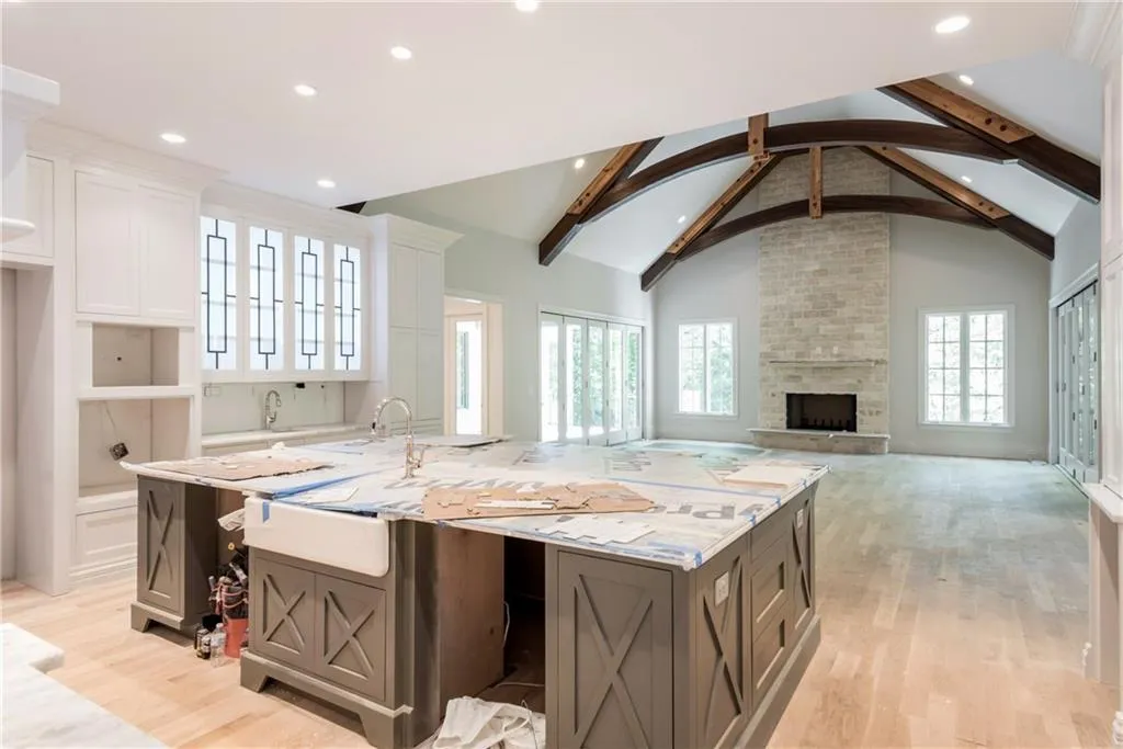 4532 Dudley Lane, Atlanta, Georgia 30327, 5 Bedrooms Bedrooms, ,5 BathroomsBathrooms,Residential,Sold,4532 Dudley Lane,5994212