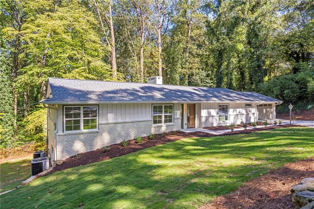 4955 Powers Ferry Road, Sandy Springs, Georgia 30327, 5 Bedrooms Bedrooms, ,3 BathroomsBathrooms,Residential,For Sale,4955 Powers Ferry Road,7678062