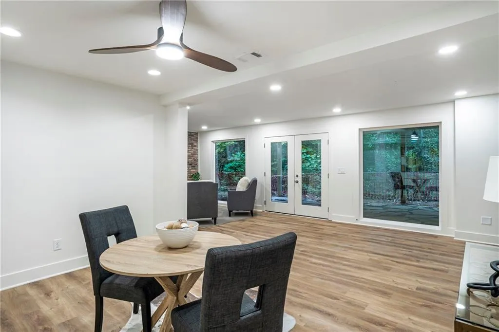 4955 Powers Ferry Road, Sandy Springs, Georgia 30327, 5 Bedrooms Bedrooms, ,3 BathroomsBathrooms,Residential,For Sale,4955 Powers Ferry Road,7678062