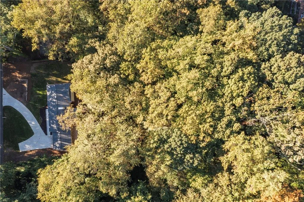 4955 Powers Ferry Road, Sandy Springs, Georgia 30327, 5 Bedrooms Bedrooms, ,3 BathroomsBathrooms,Residential,For Sale,4955 Powers Ferry Road,7678062