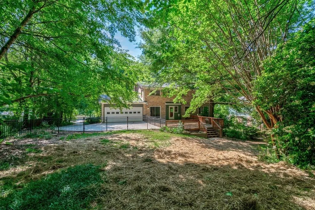 6550 Wright Road, Atlanta, Georgia 30328, 3 Bedrooms Bedrooms, ,2 BathroomsBathrooms,Residential,Sold,6550 Wright Road,6885778