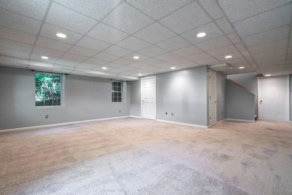 6550 Wright Road, Atlanta, Georgia 30328, 3 Bedrooms Bedrooms, ,2 BathroomsBathrooms,Residential,Sold,6550 Wright Road,6885778