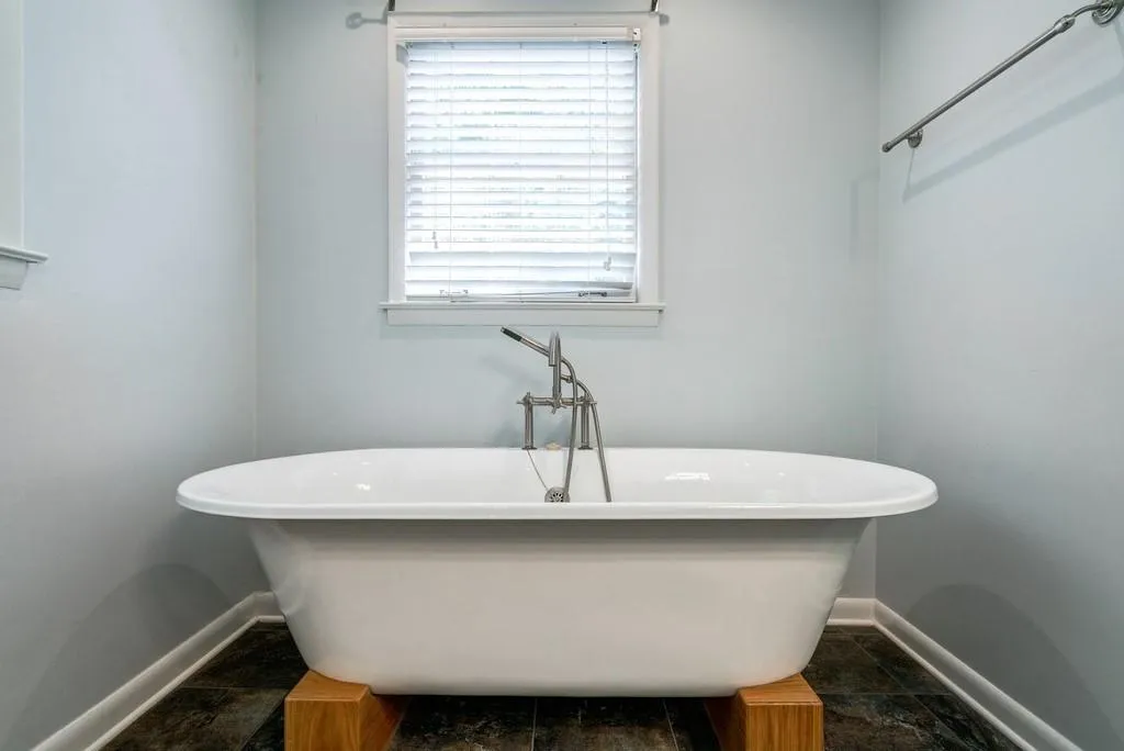 6550 Wright Road, Atlanta, Georgia 30328, 3 Bedrooms Bedrooms, ,2 BathroomsBathrooms,Residential,Sold,6550 Wright Road,6885778