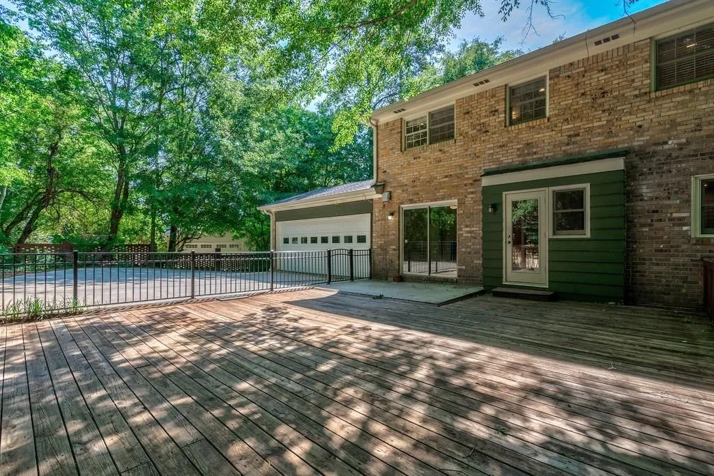 6550 Wright Road, Atlanta, Georgia 30328, 3 Bedrooms Bedrooms, ,2 BathroomsBathrooms,Residential,Sold,6550 Wright Road,6885778