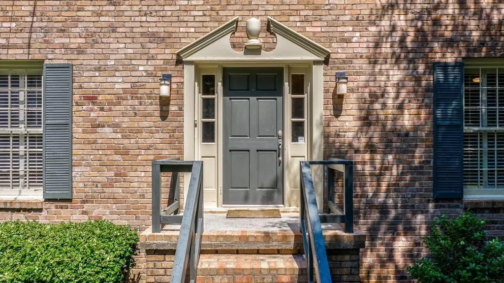 6550 Wright Road, Atlanta, Georgia 30328, 3 Bedrooms Bedrooms, ,2 BathroomsBathrooms,Residential,Sold,6550 Wright Road,6885778