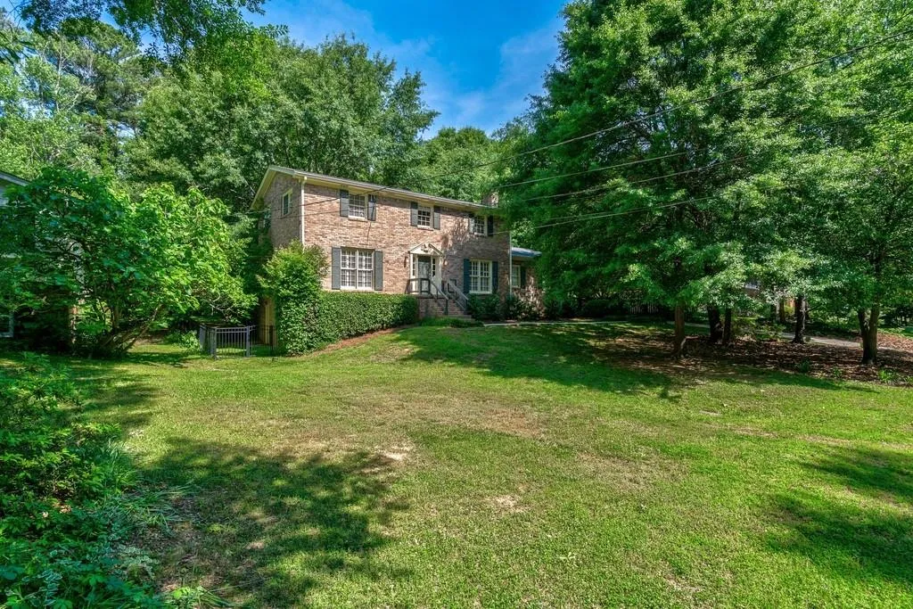 6550 Wright Road, Atlanta, Georgia 30328, 3 Bedrooms Bedrooms, ,2 BathroomsBathrooms,Residential,Sold,6550 Wright Road,6885778