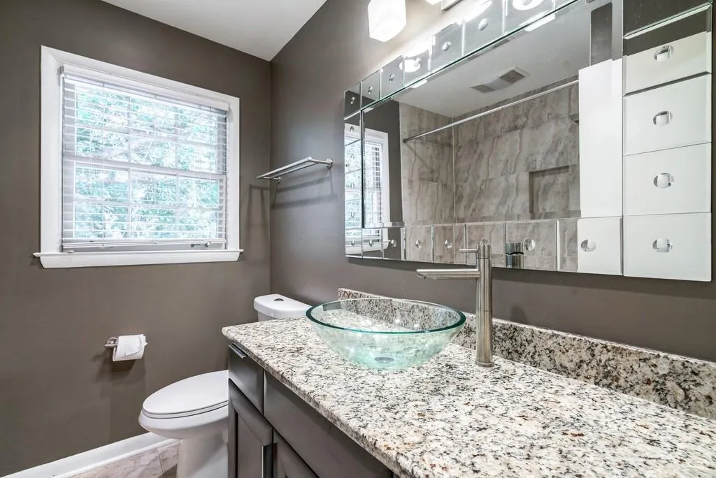 6550 Wright Road, Atlanta, Georgia 30328, 3 Bedrooms Bedrooms, ,2 BathroomsBathrooms,Residential,Sold,6550 Wright Road,6885778